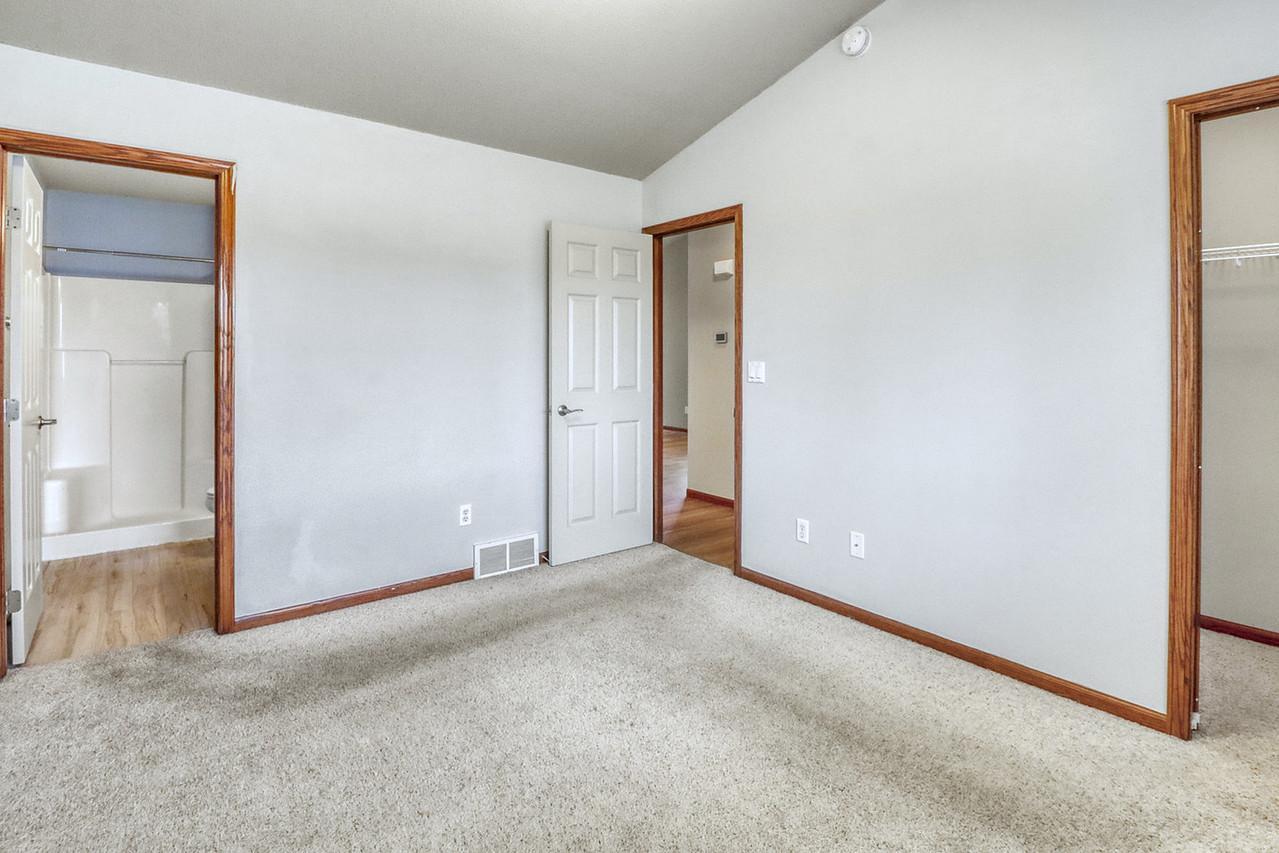 Primary Bedroom1_2-g.jpg