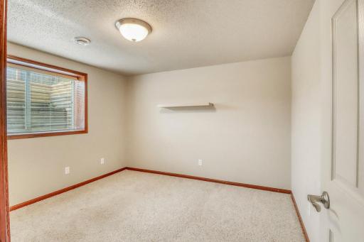 1107 37th Ave S, Moorhead, MN 56560