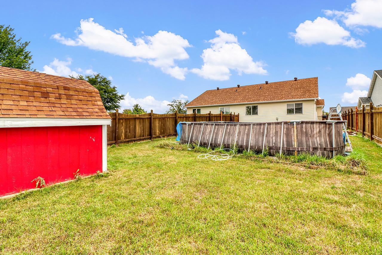 Backyard1_4-g.jpg