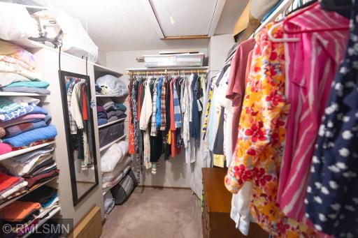Walk-in closet