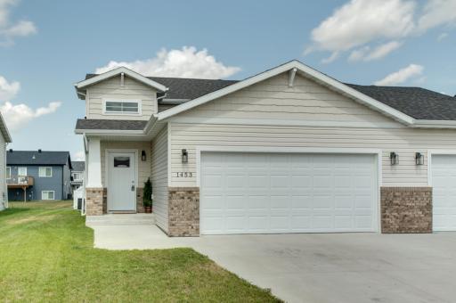 1453_69th_AVE_EXTERIORS-2.jpg