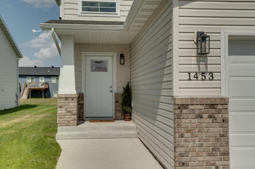 1453_69th_AVE_EXTERIORS-4.jpg