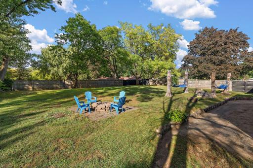 1603 Frost Avenue, Maplewood, MN 55109