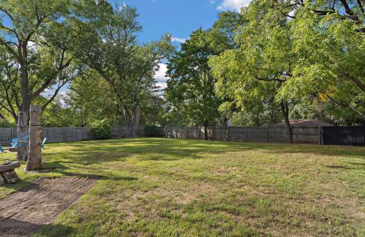 1603 Frost Avenue, Maplewood, MN 55109