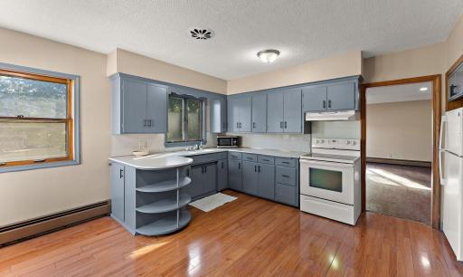 1603 Frost Avenue, Maplewood, MN 55109