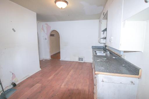 819 1st Avenue NW, Chisholm, MN 55719