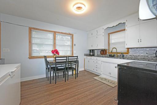 729 Rose Ave 07.jpg