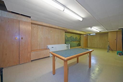 729 Rose Ave 23.jpg