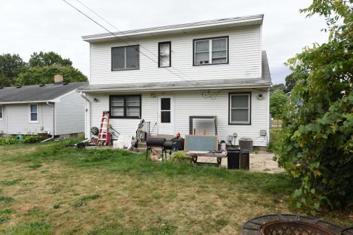 729 Rose Ave 31.jpg
