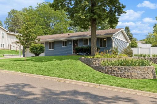 8351 Innsdale Avenue South - Spacecrafting - 0010.jpg