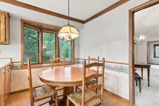 19-web-or-mls-1053_Royal_Court_Shoreview_06996.jpg