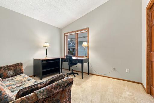 50-web-or-mls-1053_Royal_Court_Shoreview_07151.jpg