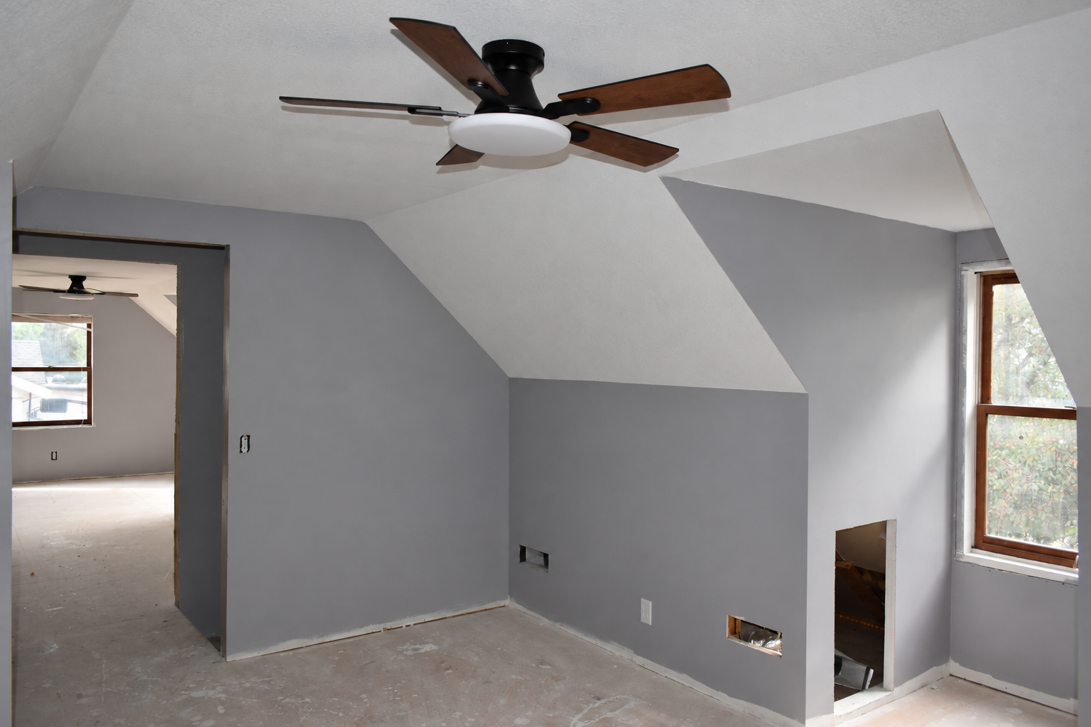 Upstairs Bedroom 4.png