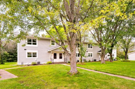 407 Kelly Circle, Duluth, MN 55811