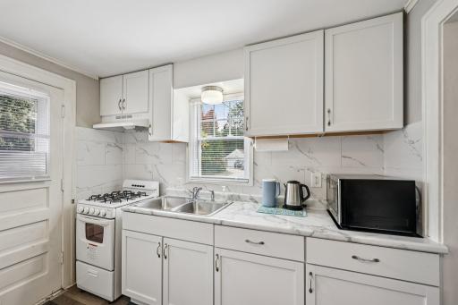 4000 Sheridan Avenue N, Minneapolis, MN 55412