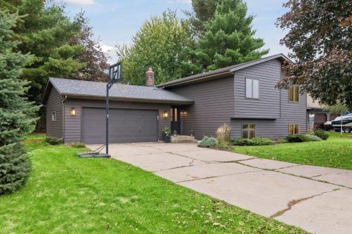 1112 Grandview Drive, Hudson, WI 54016