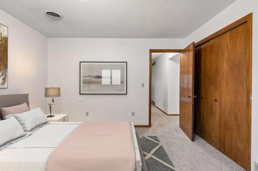 1112 Grandview Drive, Hudson, WI 54016