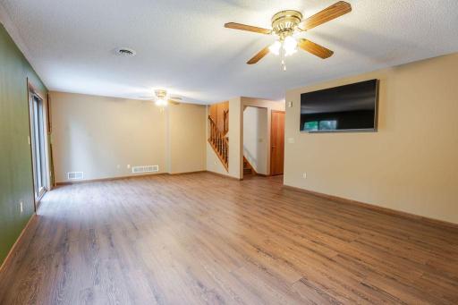 Huge Family Room W/ Walkout