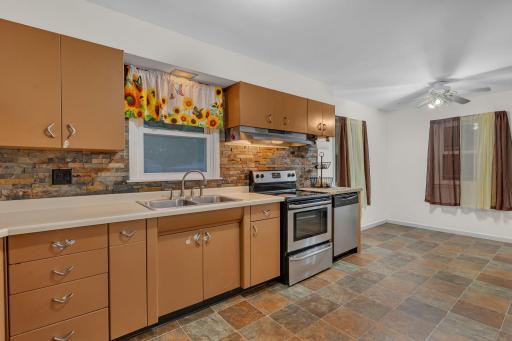 3-web-or-mls-DSC01465.jpg