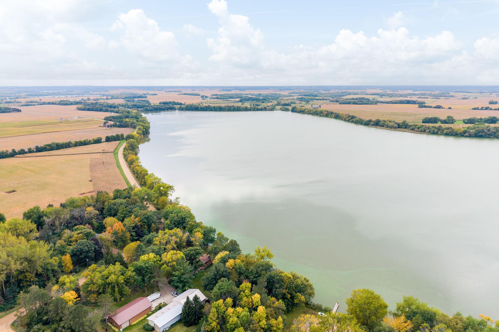 Greenleaf Lake - Great for Panfish, Walleye and Northern!
