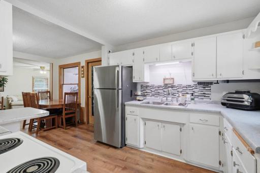 121 W Race Avenue, Elmwood, WI 54740