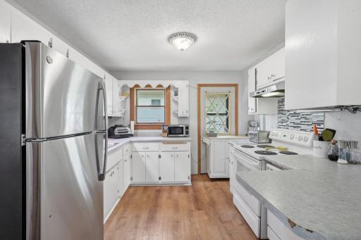 121 W Race Avenue, Elmwood, WI 54740