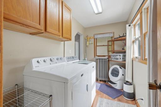 121 W Race Avenue, Elmwood, WI 54740