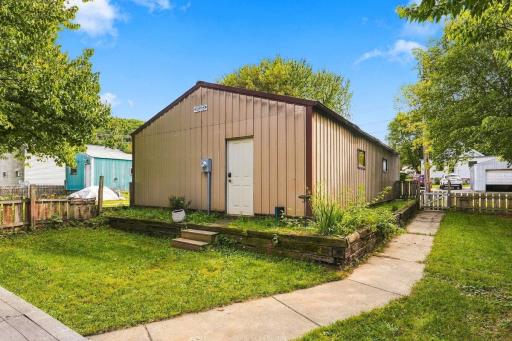 121 W Race Avenue, Elmwood, WI 54740