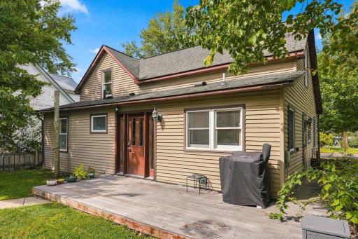 121 W Race Avenue, Elmwood, WI 54740