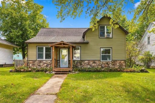 121 W Race Avenue, Elmwood, WI 54740