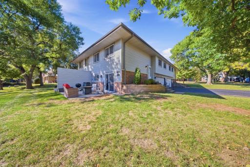3610 Avon Court, Woodbury, MN 55125