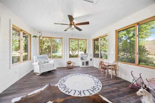 3995 Eckert Avenue SE, Delano, MN 55328