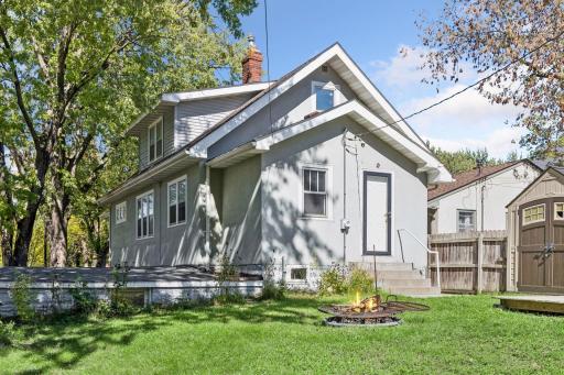 1960 Ivy Avenue E, Saint Paul, MN 55119