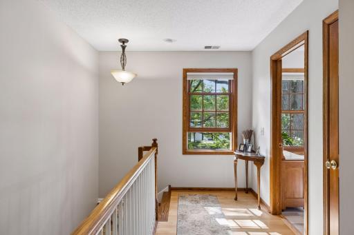 730 County Road B2 W, Roseville, MN 55113