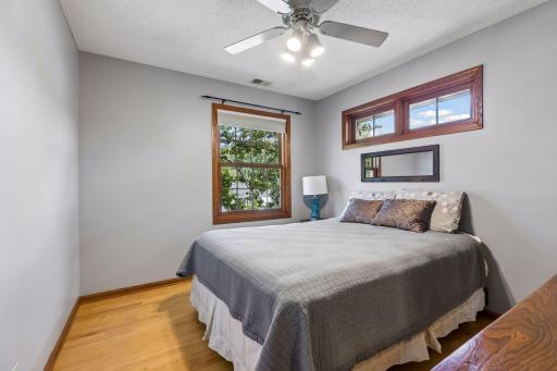 730 County Road B2 W, Roseville, MN 55113