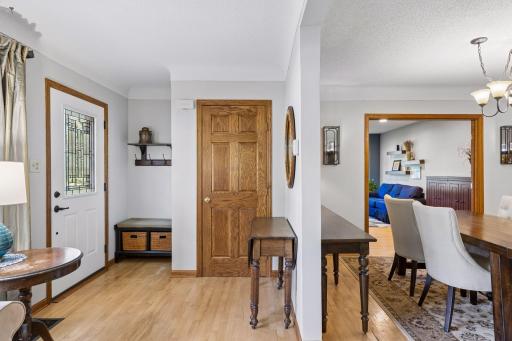 730 County Road B2 W, Roseville, MN 55113