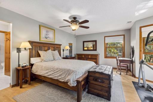 730 County Road B2 W, Roseville, MN 55113