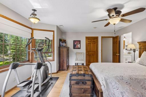 730 County Road B2 W, Roseville, MN 55113