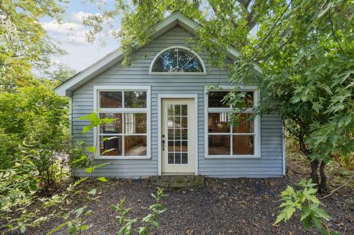 730 County Road B2 W, Roseville, MN 55113