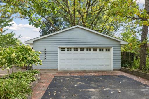 730 County Road B2 W, Roseville, MN 55113