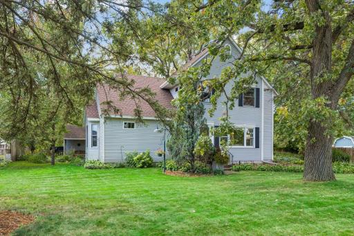 730 County Road B2 W, Roseville, MN 55113