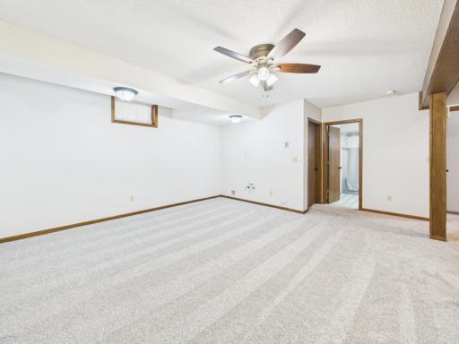 2253 Charles Street N, North Saint Paul, MN 55109