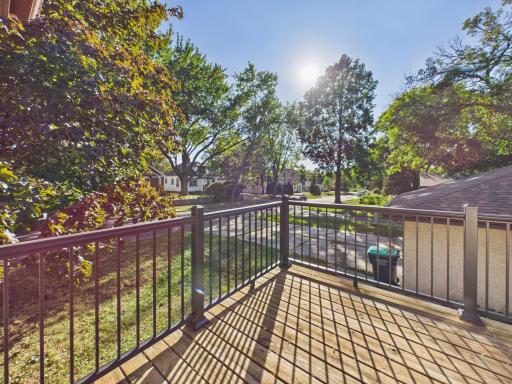 2253 Charles Street N, North Saint Paul, MN 55109