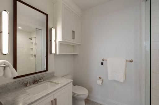 1111 W River Parkway, 20B, Minneapolis, MN 55415