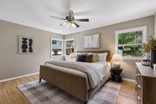 Large main flor owner's bedroom.