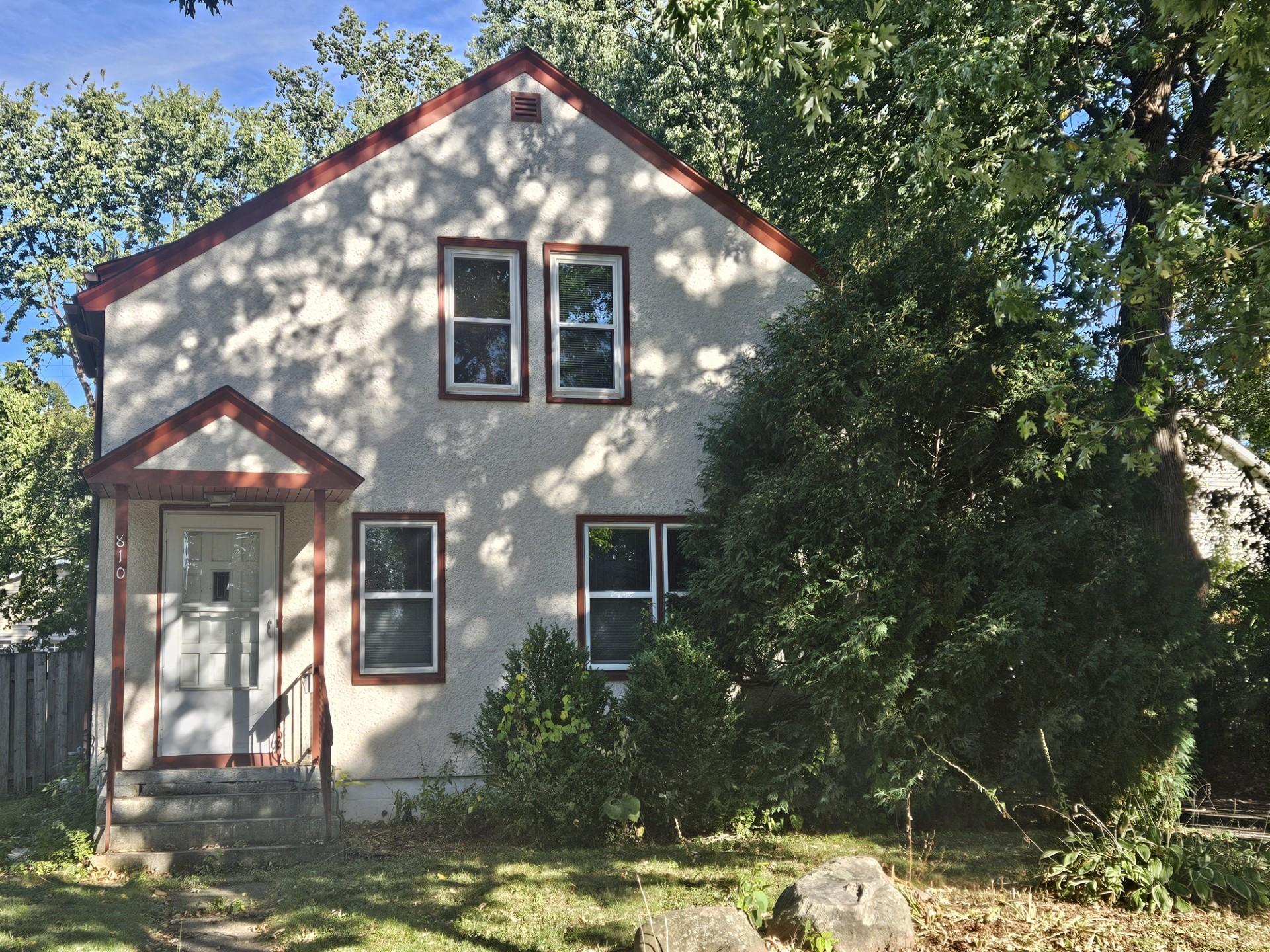 Property photo for 810 Summit Avenue, Saint Paul Park, MN 55071