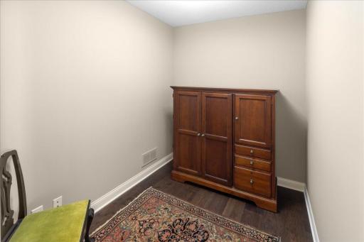 Flex room ideal as office/exercise room or additional storage