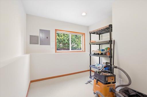 37-Parkview Ln S-32.jpg