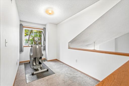 4068 Wilshire Circle, 43, Shoreview, MN 55126