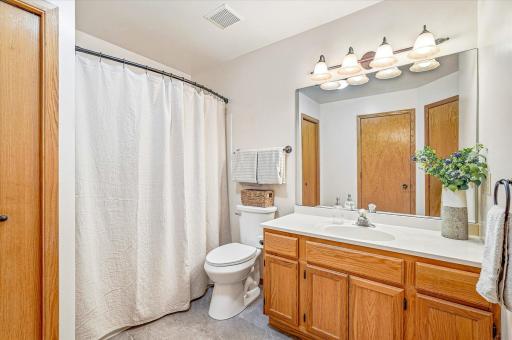 4068 Wilshire Circle, 43, Shoreview, MN 55126